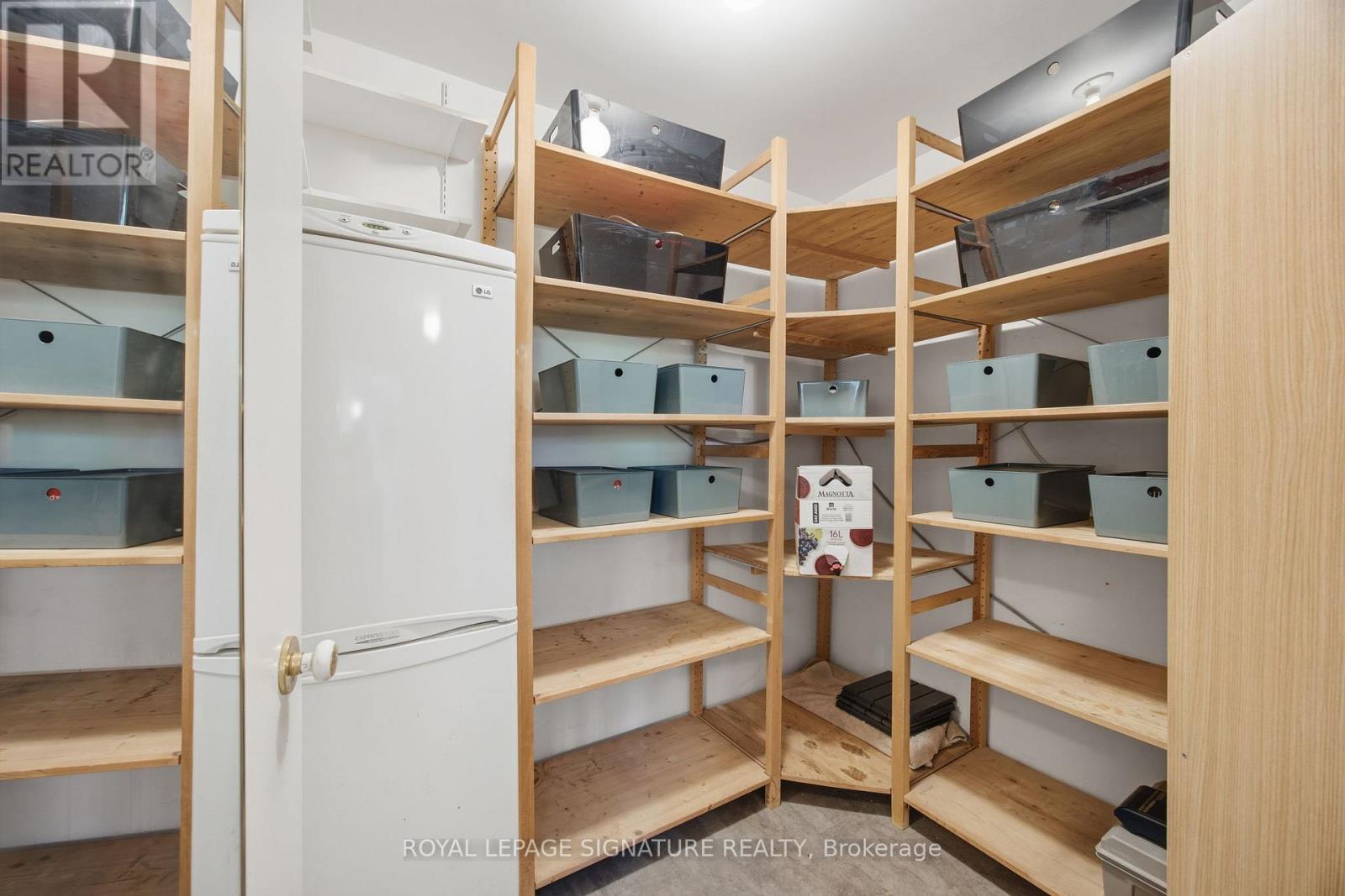 201 - 15 Vicora Linkway, Toronto, Ontario  M3C 1A8 - Photo 18 - C13205628