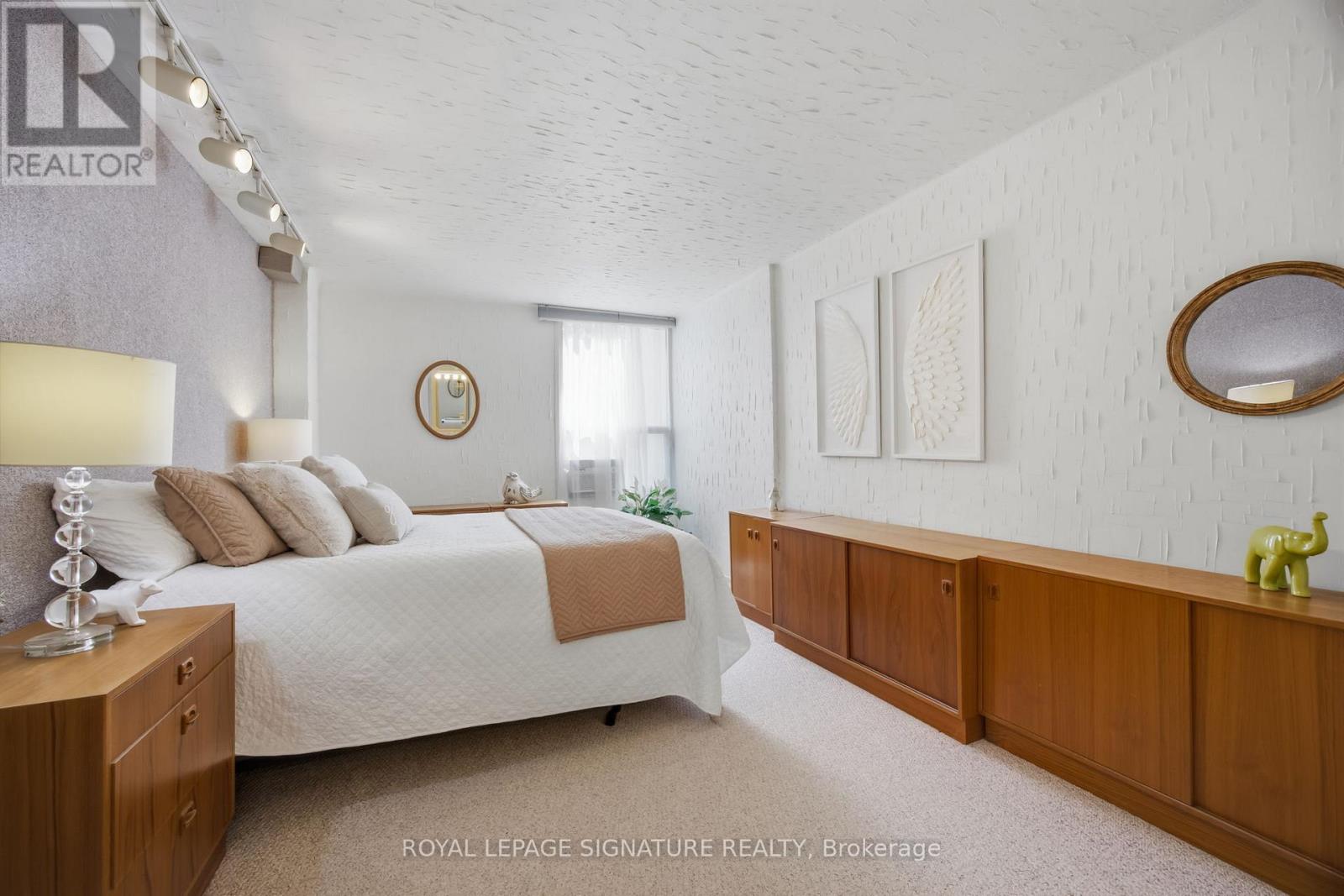 201 - 15 Vicora Linkway, Toronto, Ontario  M3C 1A8 - Photo 25 - C13205628