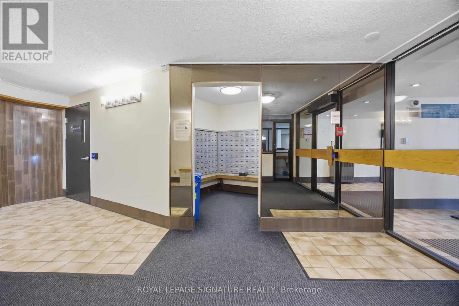 201 - 15 Vicora Linkway, Toronto, Ontario  M3C 1A8 - Photo 32 - C13205628