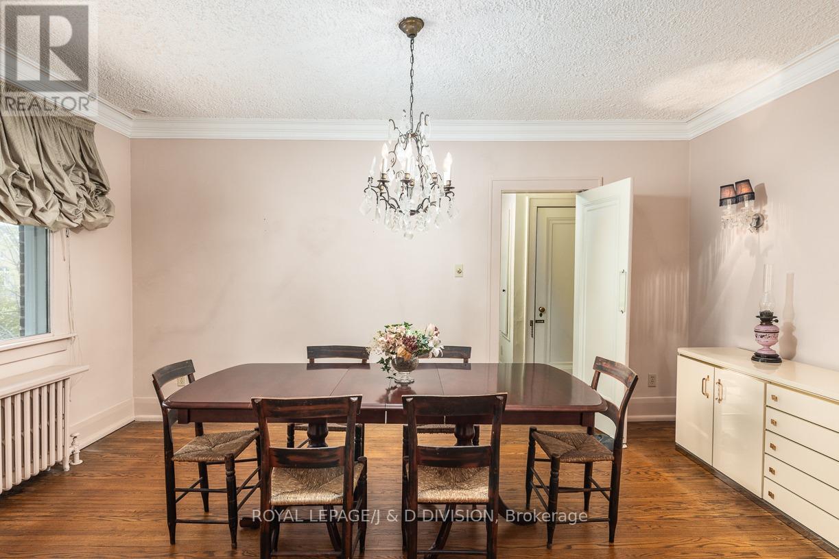 58 Lascelles Boulevard, Toronto, Ontario  M5P 2E1 - Photo 10 - C13205710