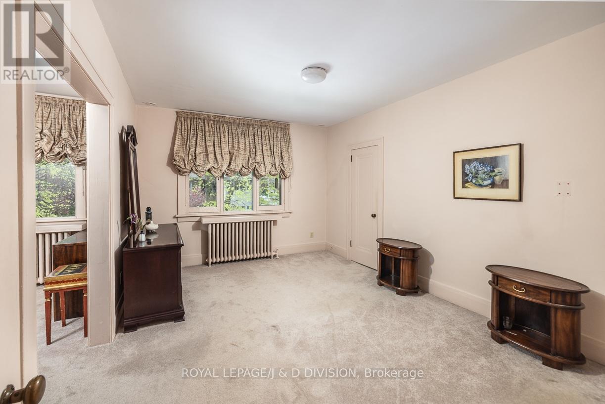 58 Lascelles Boulevard, Toronto, Ontario  M5P 2E1 - Photo 19 - C13205710