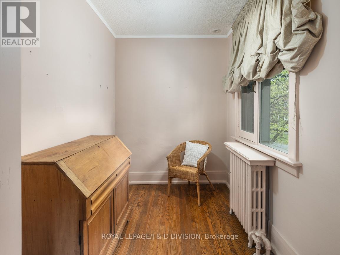 58 Lascelles Boulevard, Toronto, Ontario  M5P 2E1 - Photo 5 - C13205710