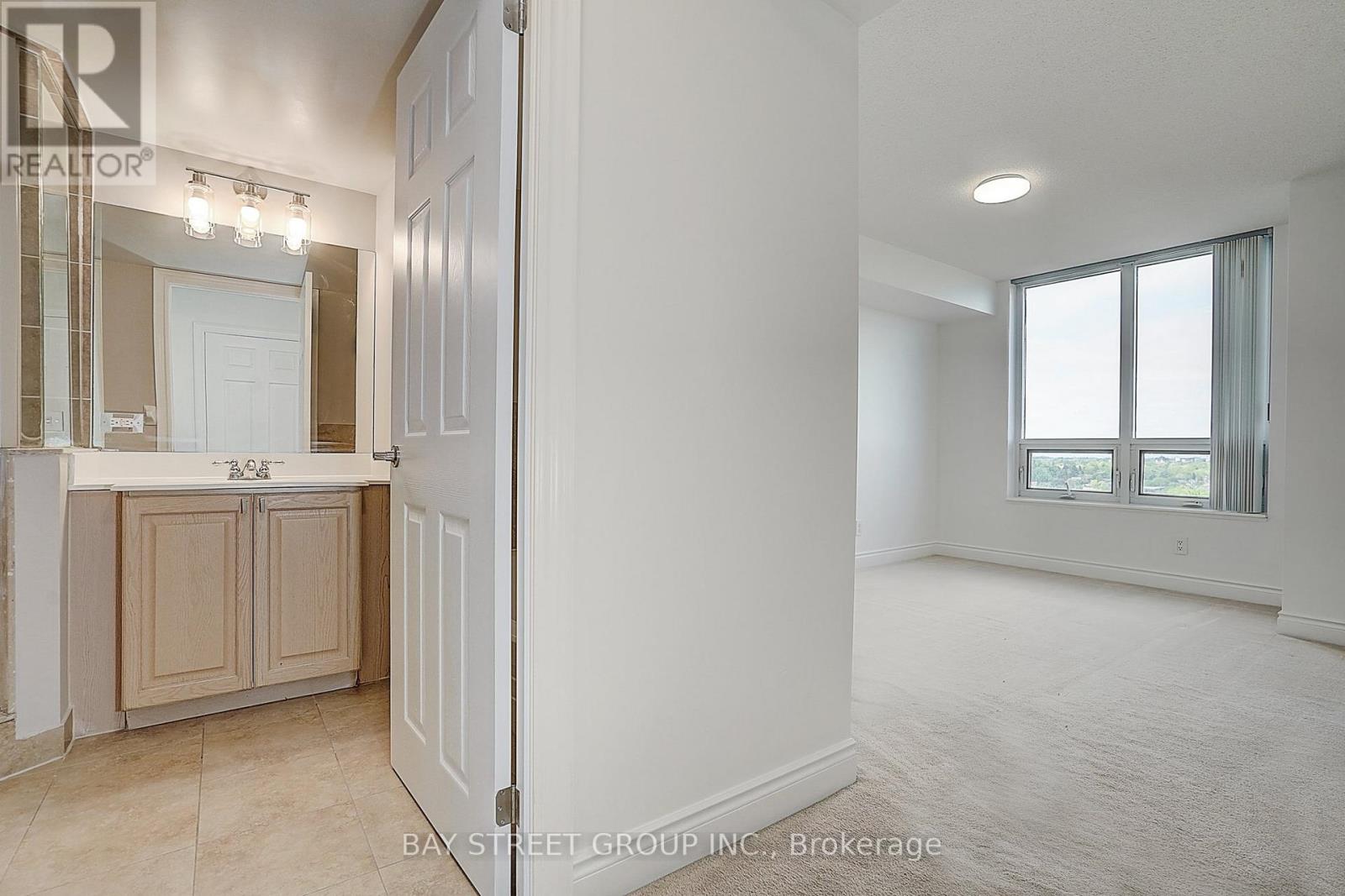 1112 - 15 Greenview Avenue, Toronto, Ontario  M2M 4M7 - Photo 14 - C13205724