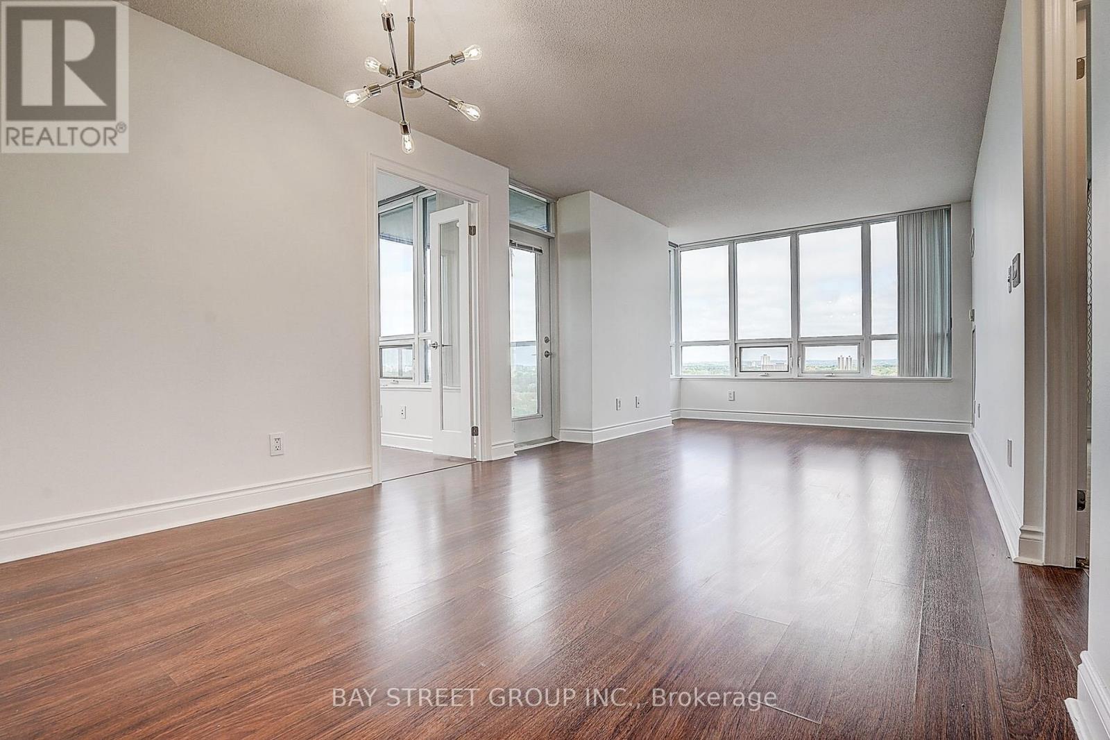 1112 - 15 Greenview Avenue, Toronto, Ontario  M2M 4M7 - Photo 5 - C13205724