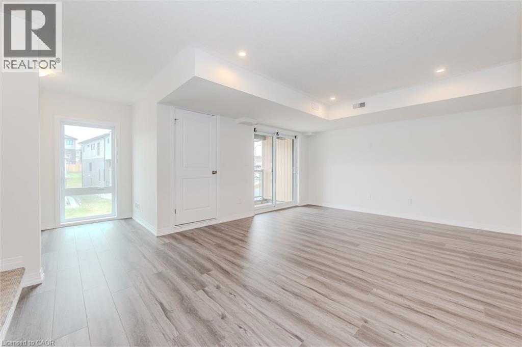 616 Benninger Drive, Kitchener, Ontario  N2E 0K5 - Photo 7 - 40834222