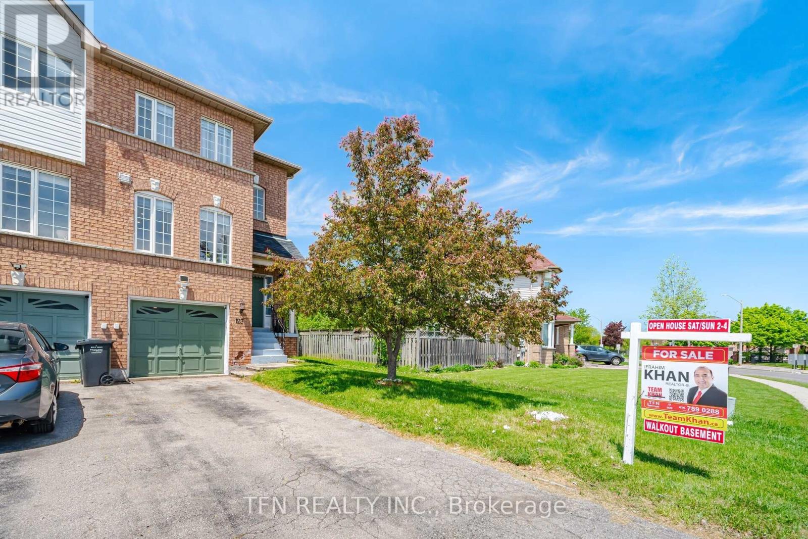 123 Brickyard Way, Brampton, Ontario  L6V 4M2 - Photo 5 - W13205518