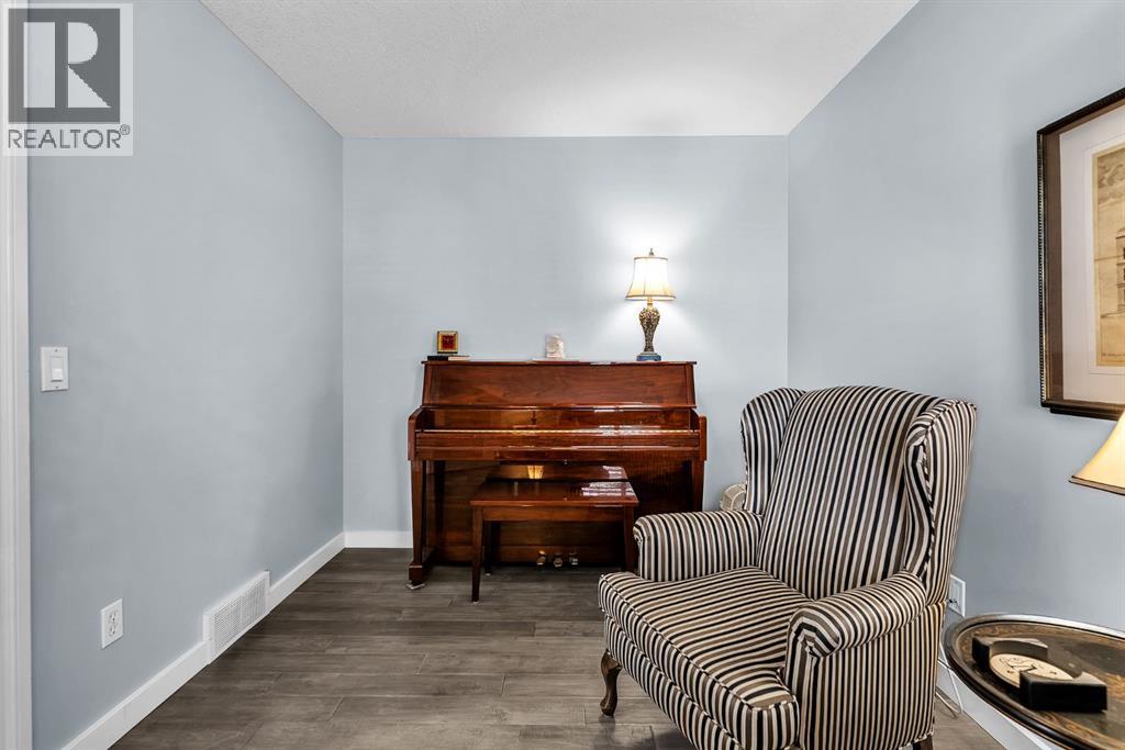 11513 Tuscany Boulevard Nw, Calgary, Alberta  T3L 2J3 - Photo 5 - A2314056