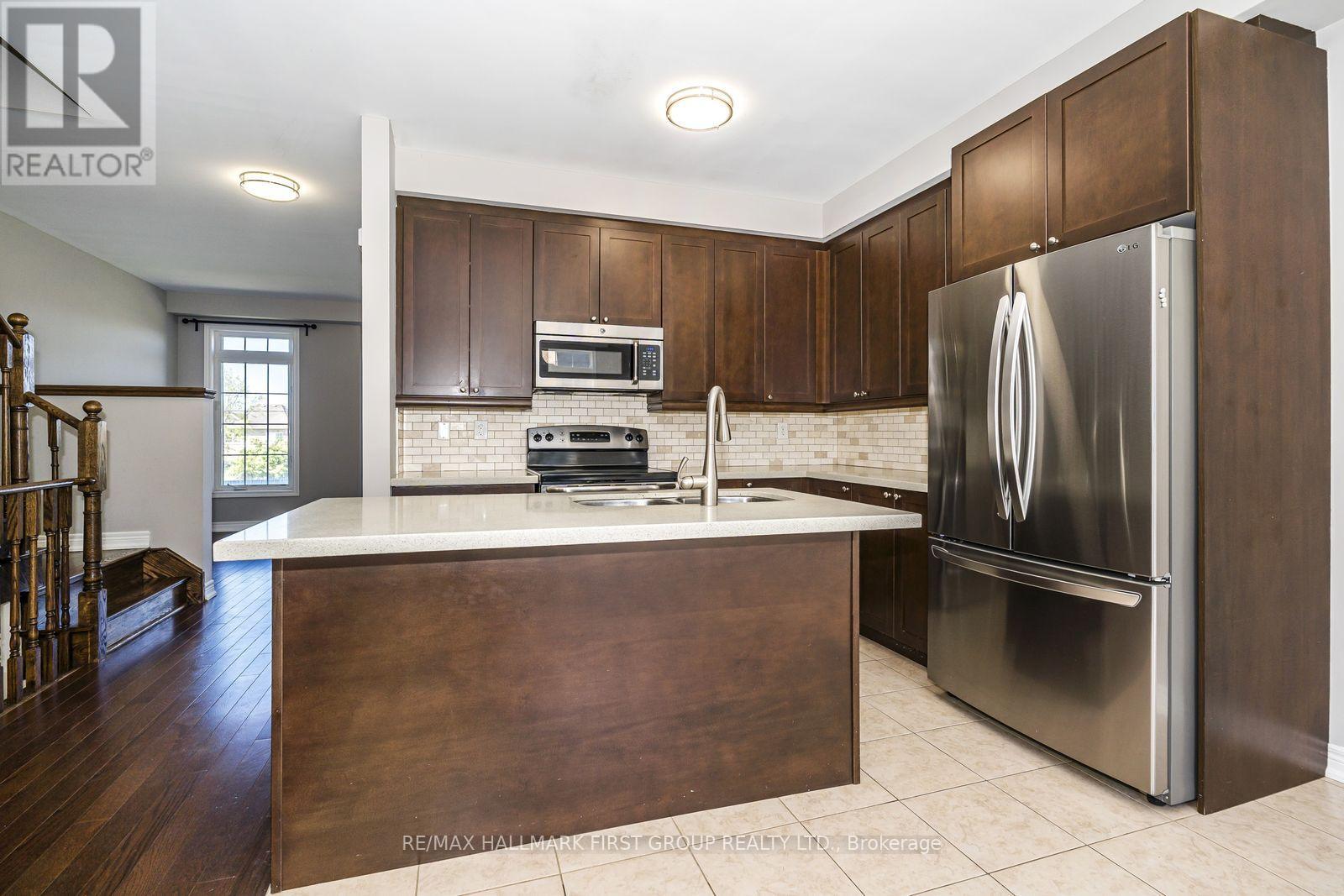 64 Quarrie Lane, Ajax, Ontario  L1T 0N1 - Photo 12 - E13200482