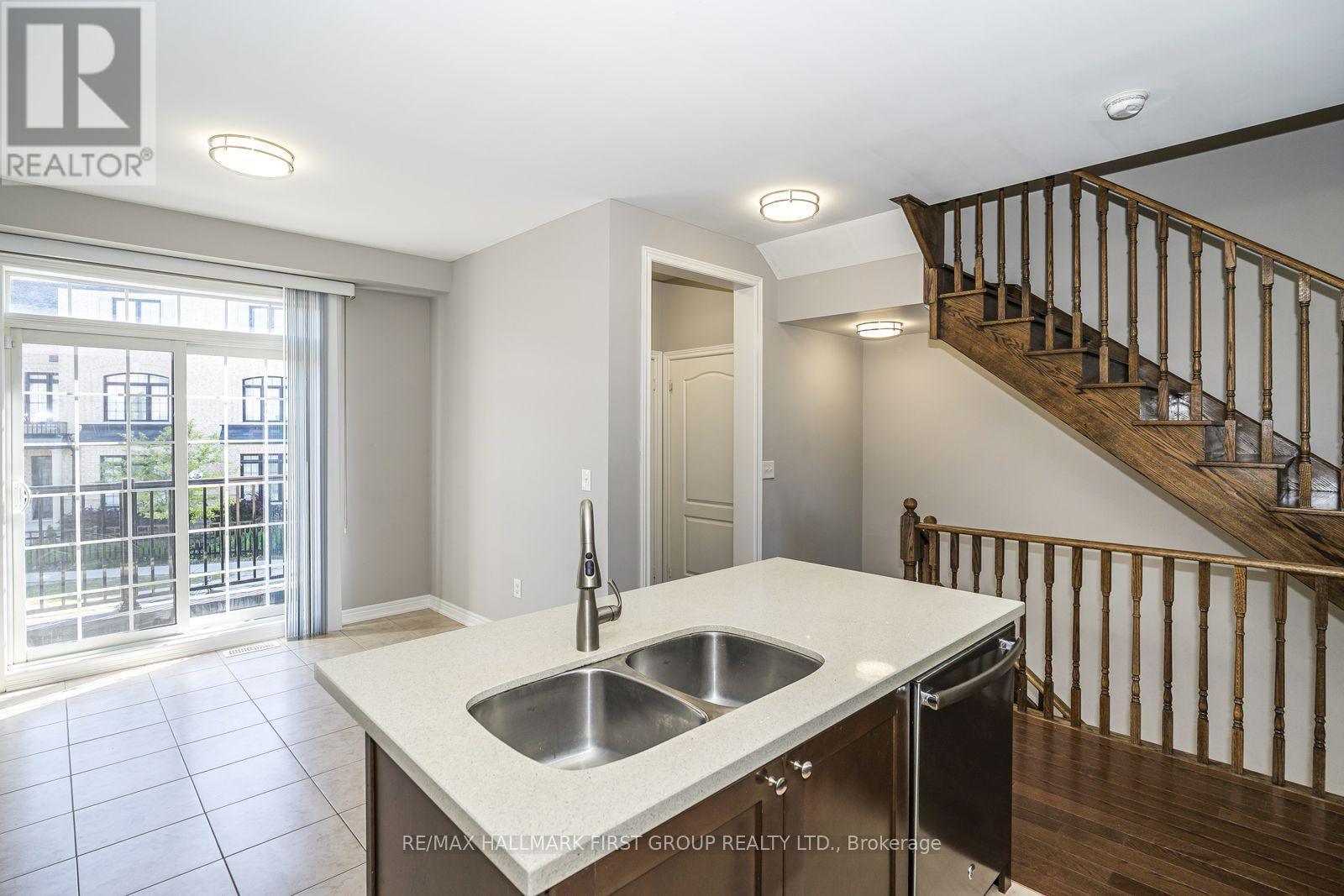 64 Quarrie Lane, Ajax, Ontario  L1T 0N1 - Photo 14 - E13200482