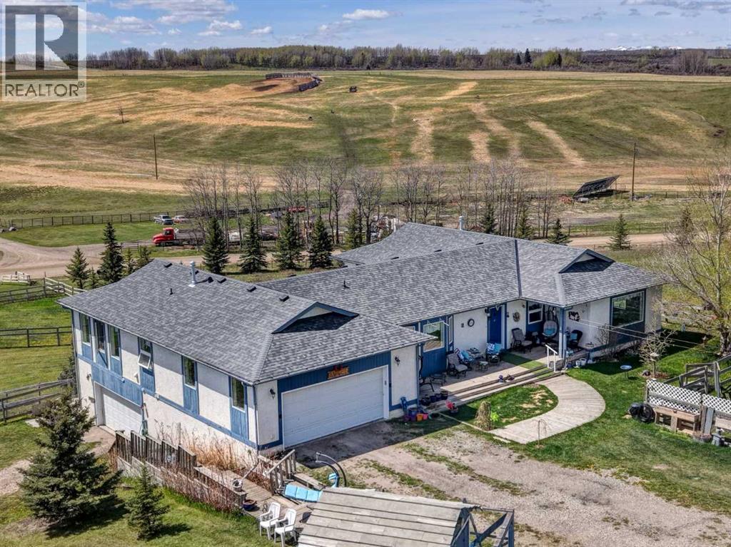35190 Township Road 275, Rural Rocky View County, Alberta  T4C 1A1 - Photo 1 - A2313468
