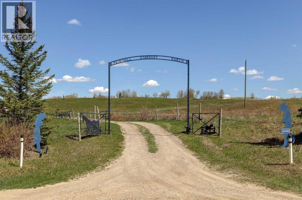 35190 Township Road 275, Rural Rocky View County, Alberta  T4C 1A1 - Photo 2 - A2313468