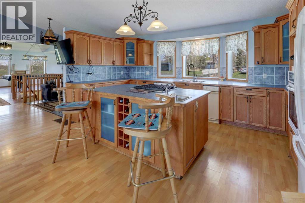 35190 Township Road 275, Rural Rocky View County, Alberta  T4C 1A1 - Photo 6 - A2313468