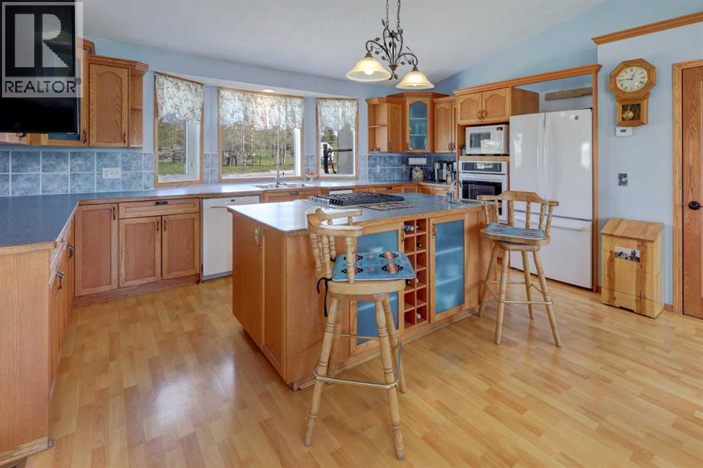 35190 Township Road 275, Rural Rocky View County, Alberta  T4C 1A1 - Photo 7 - A2313468