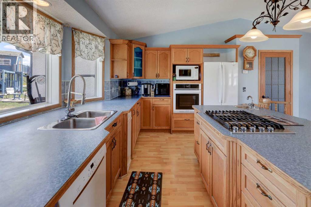 35190 Township Road 275, Rural Rocky View County, Alberta  T4C 1A1 - Photo 8 - A2313468