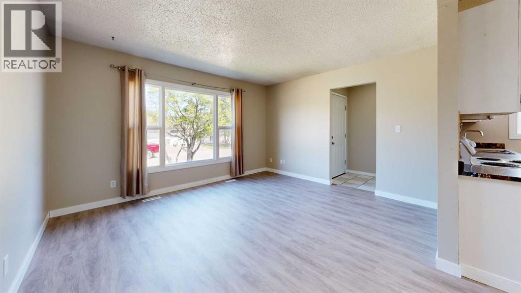 7006 93a Street, Grande Prairie, Alberta  T8V 6C8 - Photo 2 - A2312482
