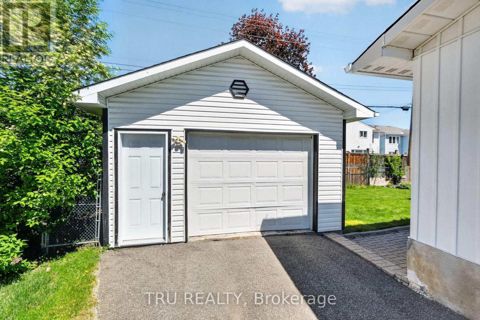 333 Amiens Street, Ottawa, Ontario  K1E 1N4 - Photo 50 - X13205834