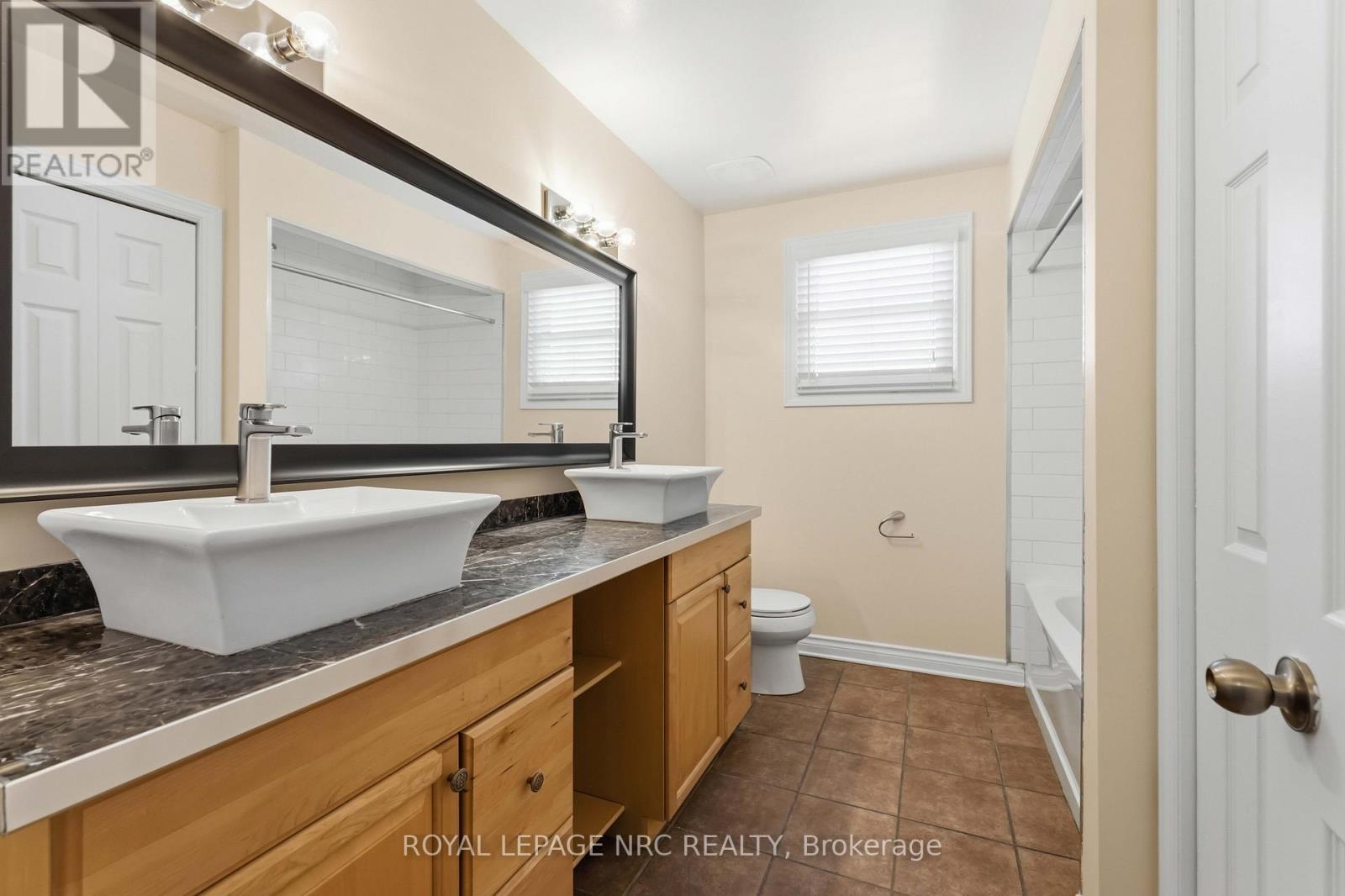 3 Cheritan Court, St. Catharines, Ontario  L2N 7J5 - Photo 35 - X13205866