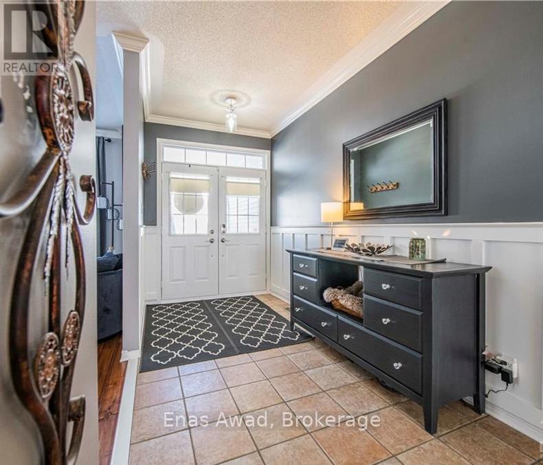 19 Farmfield Crescent, Ottawa, Ontario  K2M 2S9 - Photo 2 - X13205870