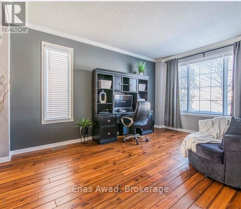 19 Farmfield Crescent, Ottawa, Ontario  K2M 2S9 - Photo 4 - X13205870