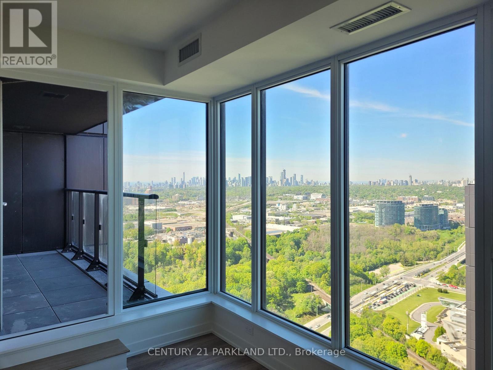3706 - 1 Quarrington Lane, Toronto, Ontario  M3C 0S4 - Photo 10 - C13205806