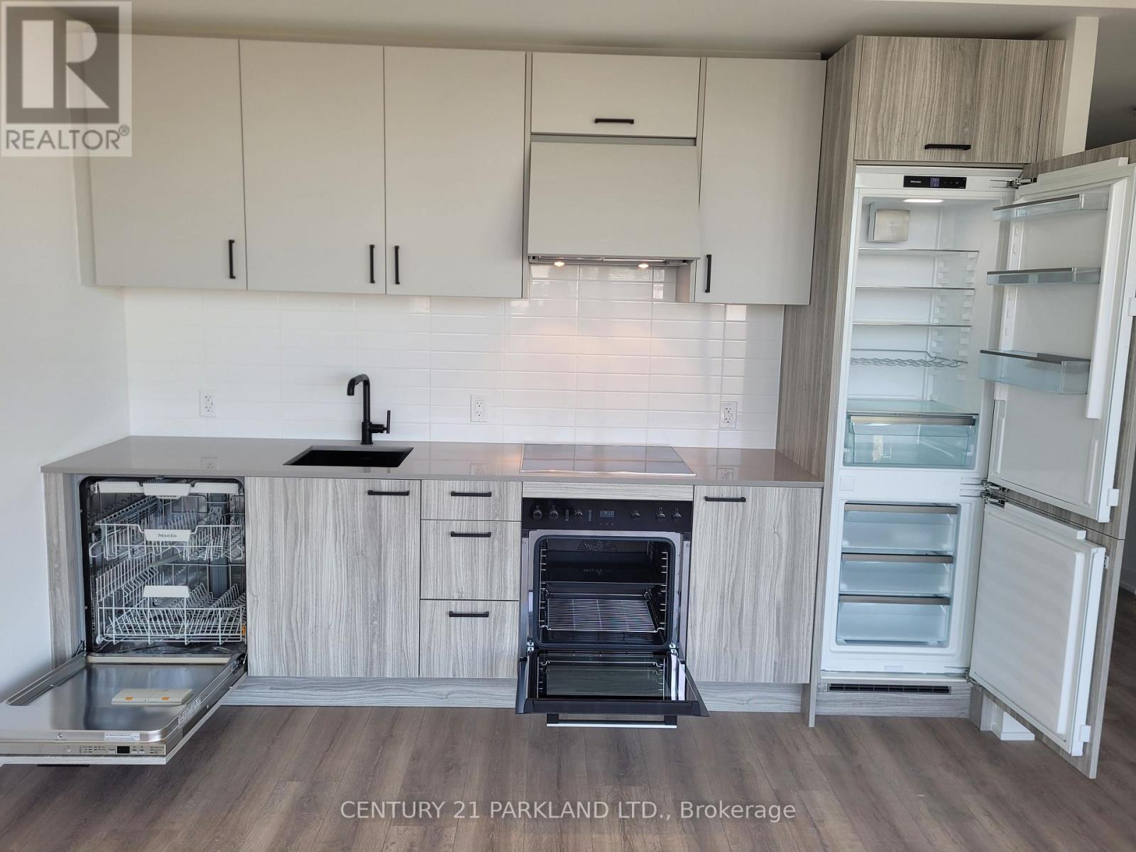 3706 - 1 Quarrington Lane, Toronto, Ontario  M3C 0S4 - Photo 9 - C13205806