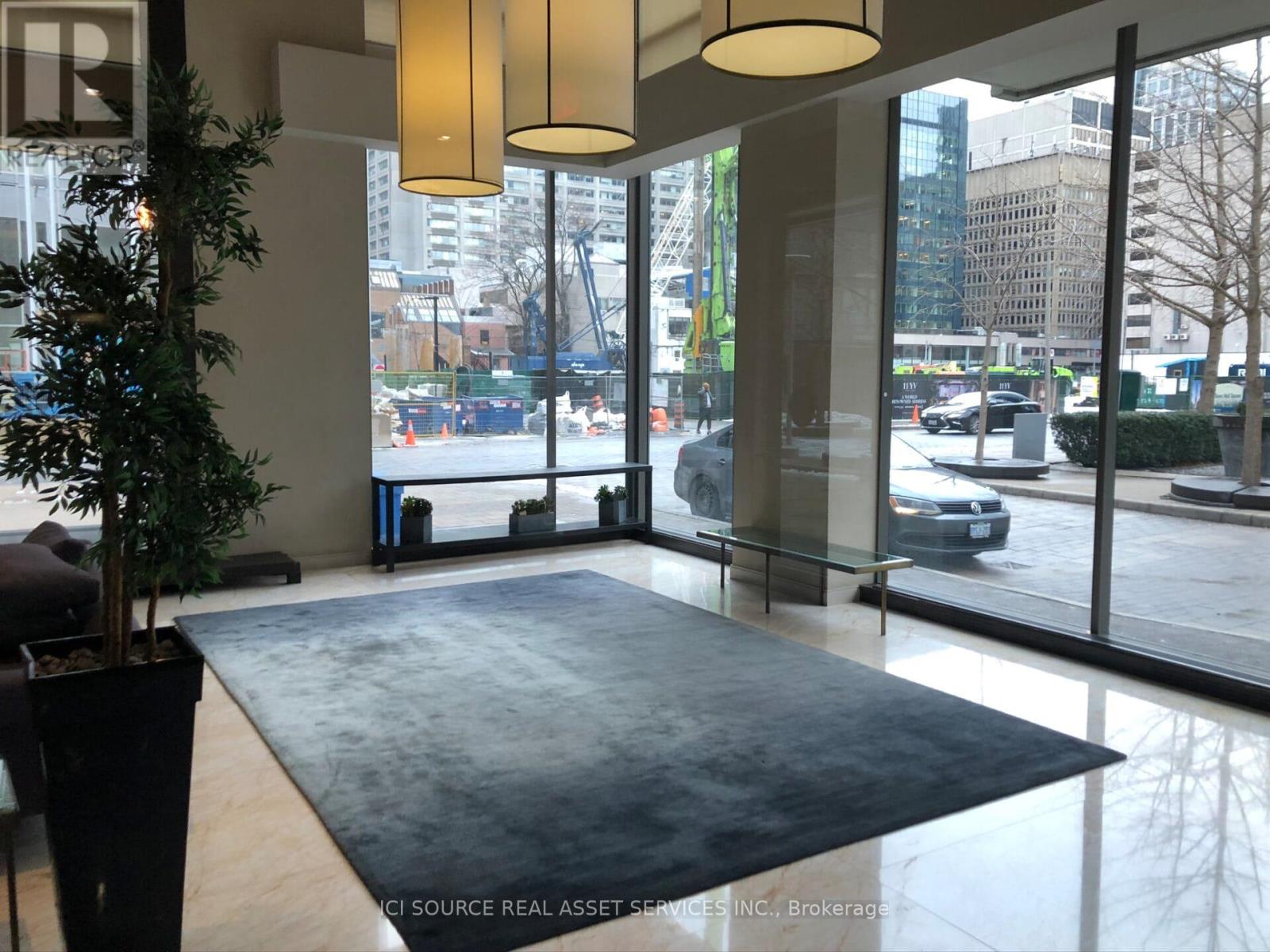 2105 - 18 Yorkville Avenue, Toronto, Ontario  M4W 3Y8 - Photo 13 - C13205832
