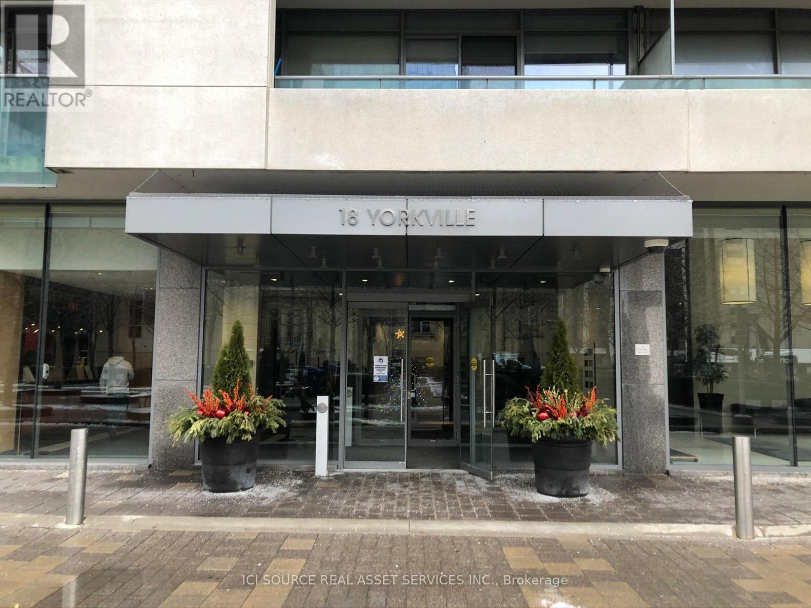 2105 - 18 Yorkville Avenue, Toronto, Ontario  M4W 3Y8 - Photo 14 - C13205832