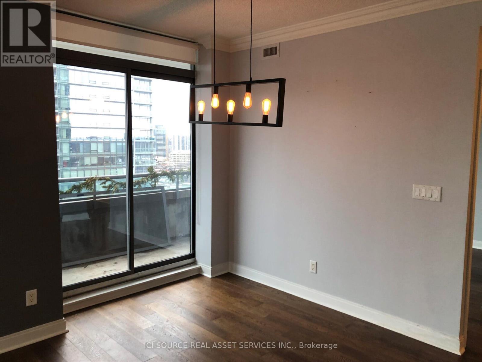 2105 - 18 Yorkville Avenue, Toronto, Ontario  M4W 3Y8 - Photo 9 - C13205832