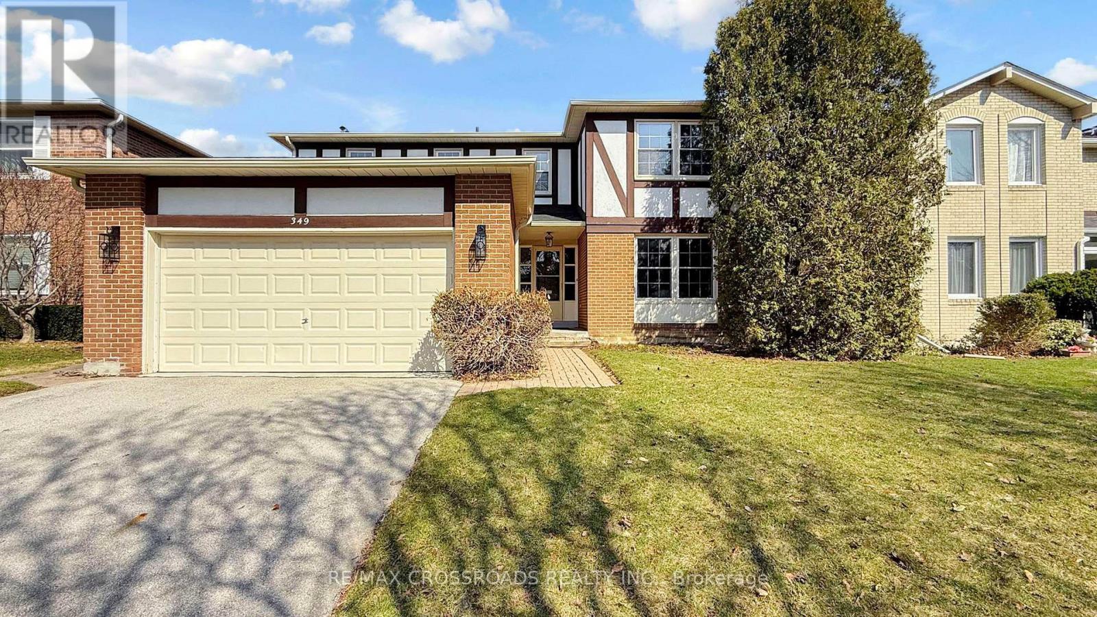 349 BANBURY ROAD, Toronto, Ontario