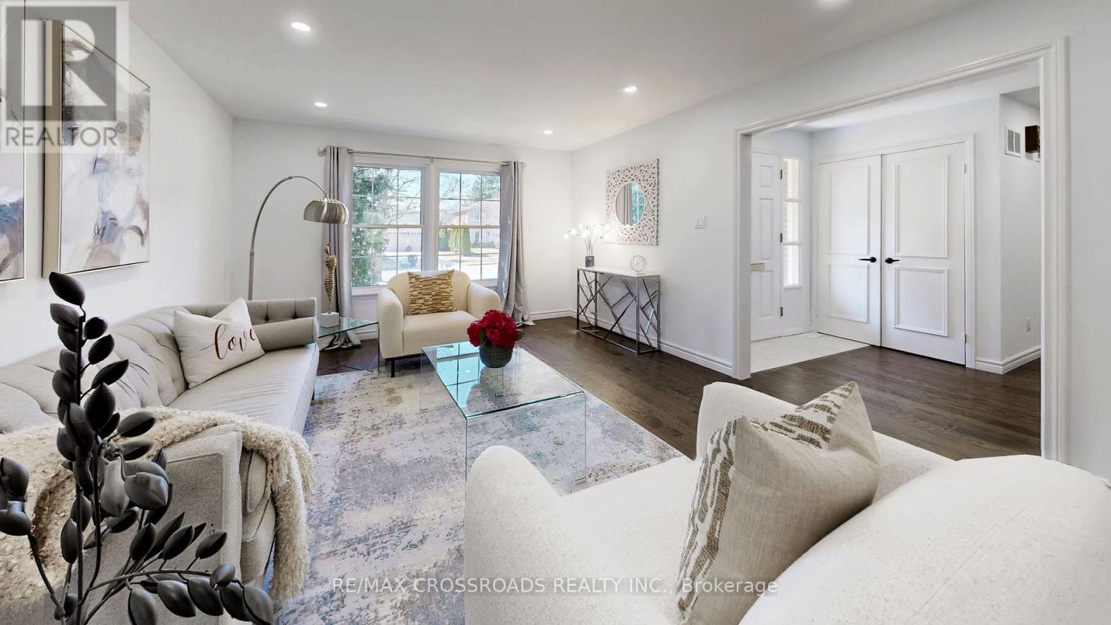 349 Banbury Road, Toronto, Ontario  M2L 2V2 - Photo 6 - C13205862