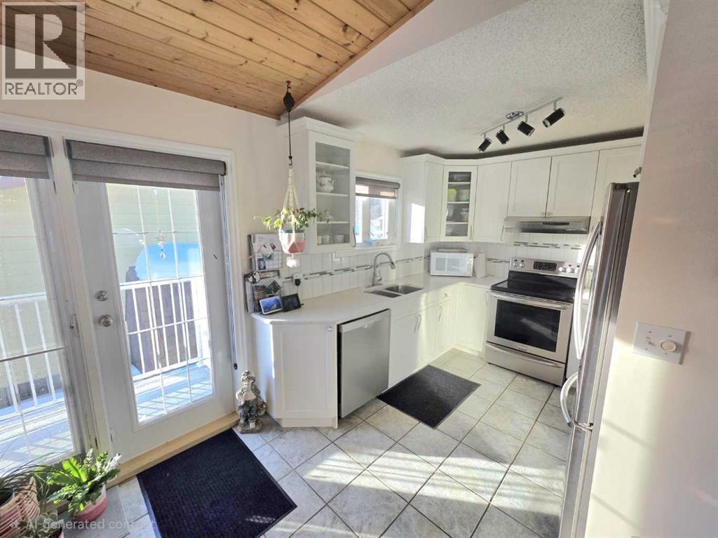 10818 92 Street, Peace River, Alberta  T8S 1P4 - Photo 5 - A2285774