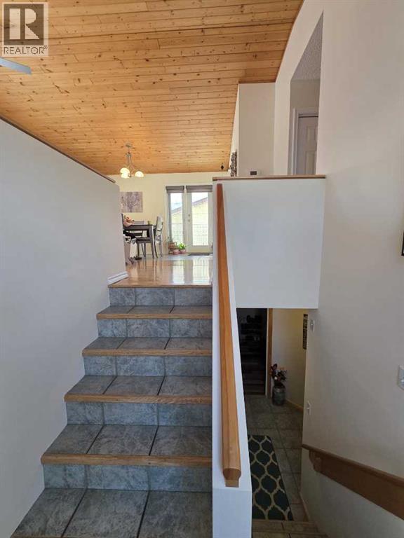 10818 92 Street, Peace River, Alberta  T8S 1P4 - Photo 32 - A2285774