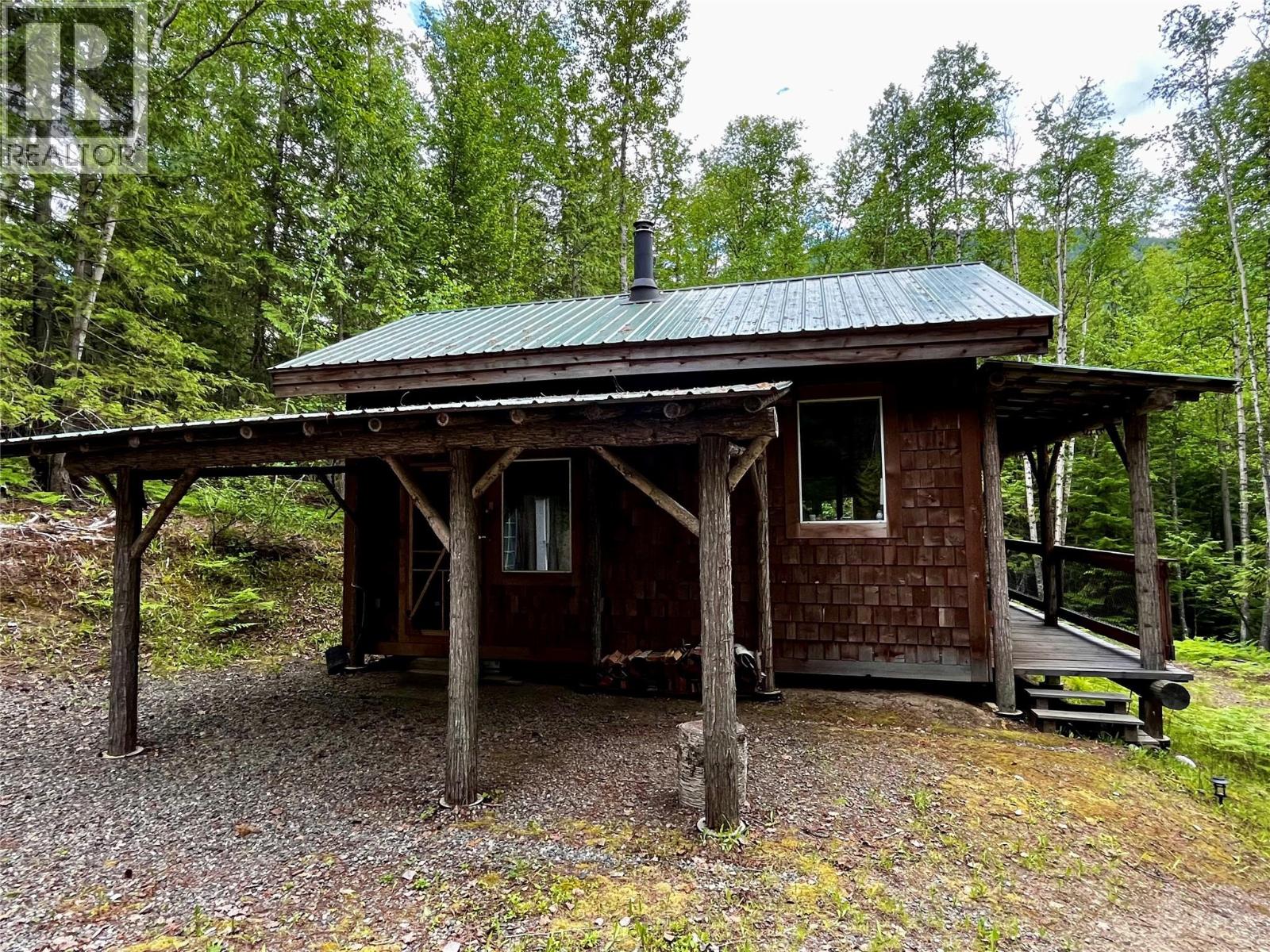 5851 Hwy 6 Highway, Burton, British Columbia  V0G 1R0 - Photo 10 - 10387933