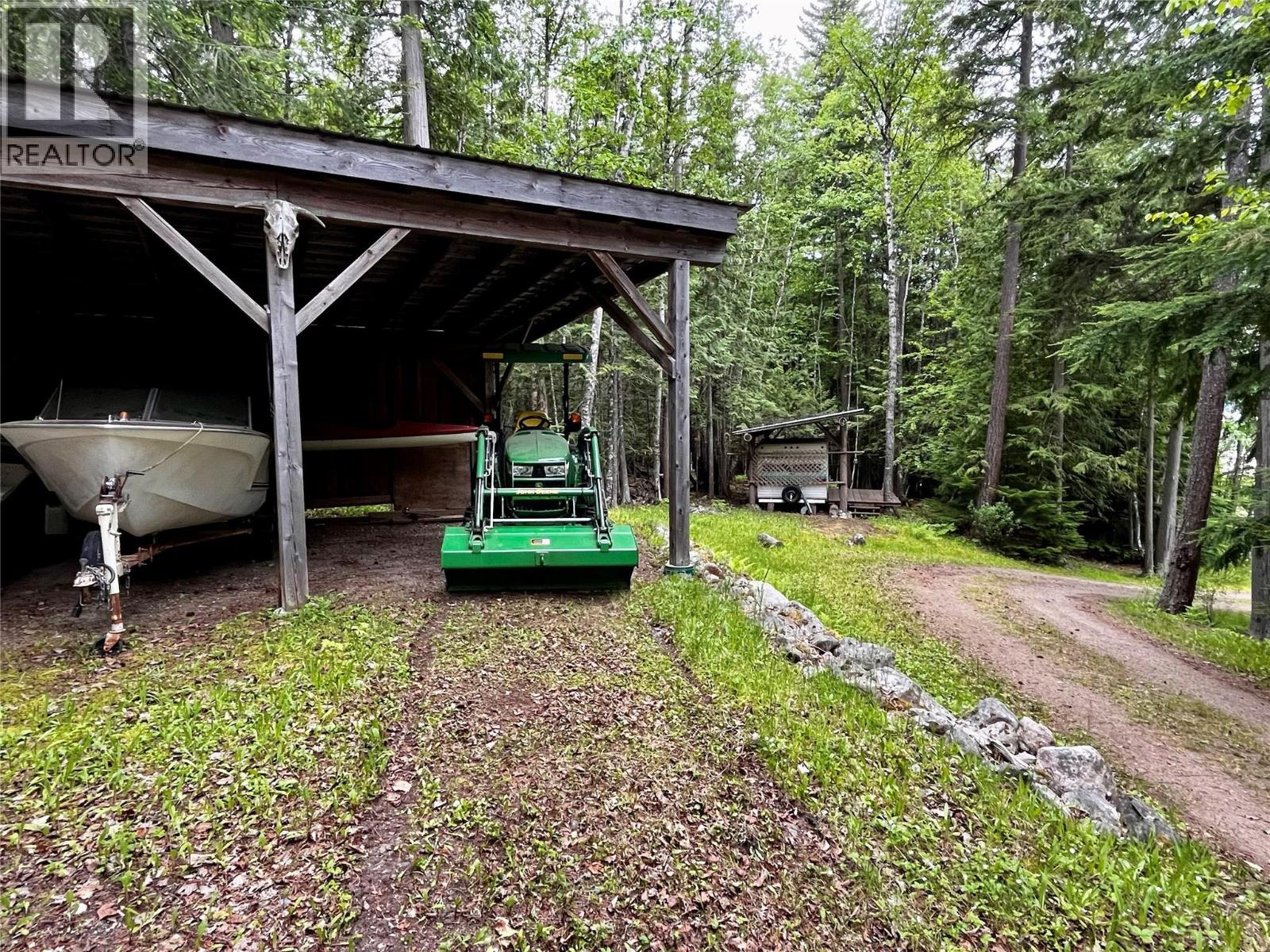 5851 Hwy 6 Highway, Burton, British Columbia  V0G 1R0 - Photo 43 - 10387933