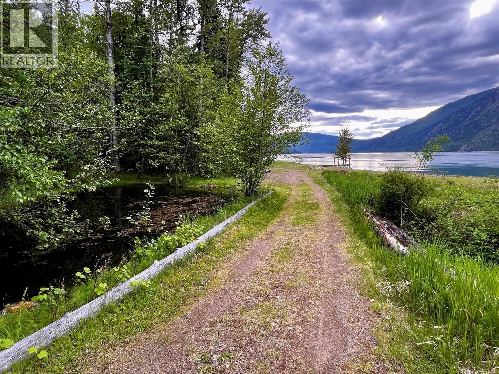 5851 Hwy 6 Highway, Burton, British Columbia  V0G 1R0 - Photo 2 - 10387933