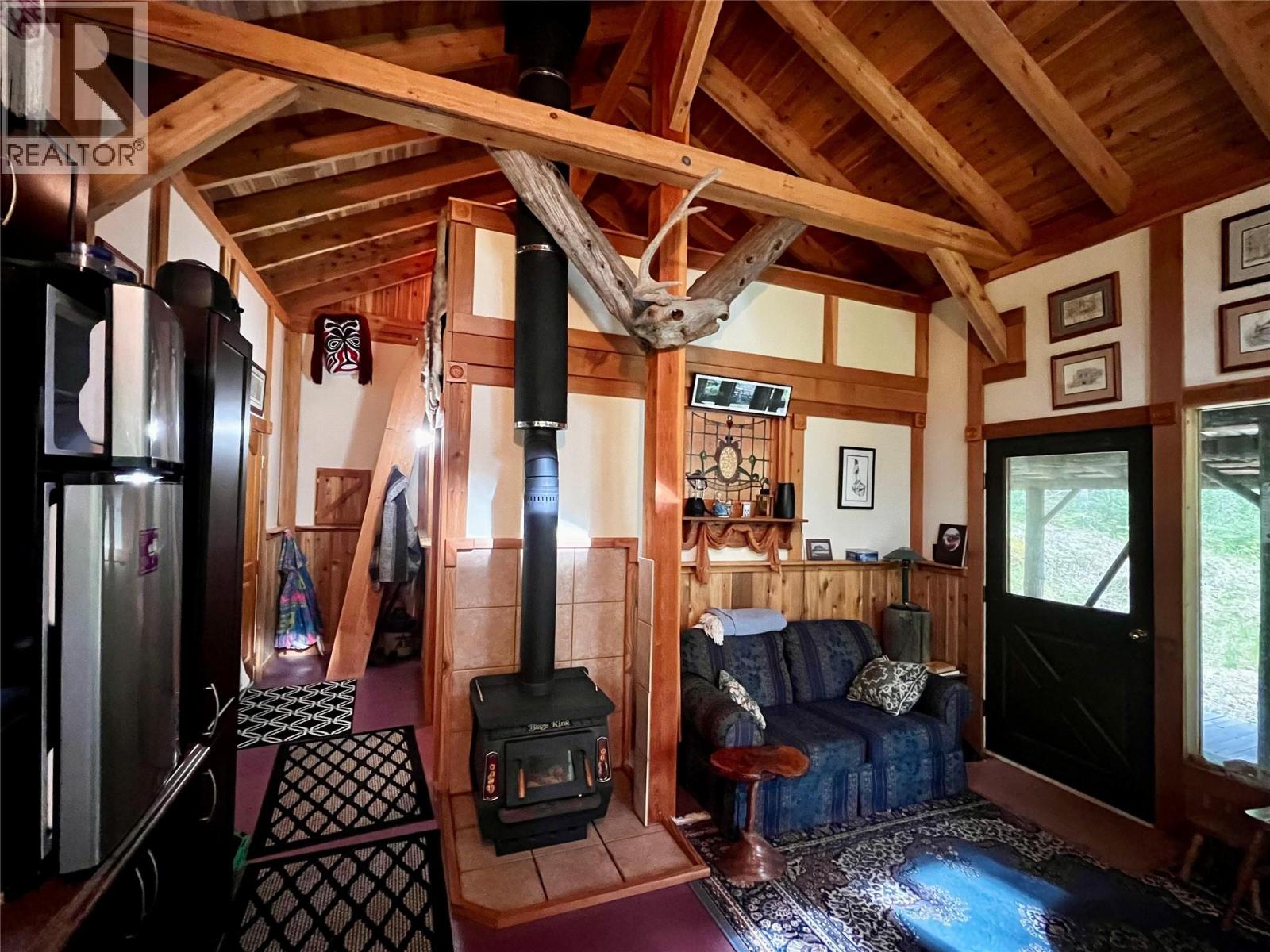5851 Hwy 6 Highway, Burton, British Columbia  V0G 1R0 - Photo 16 - 10387933