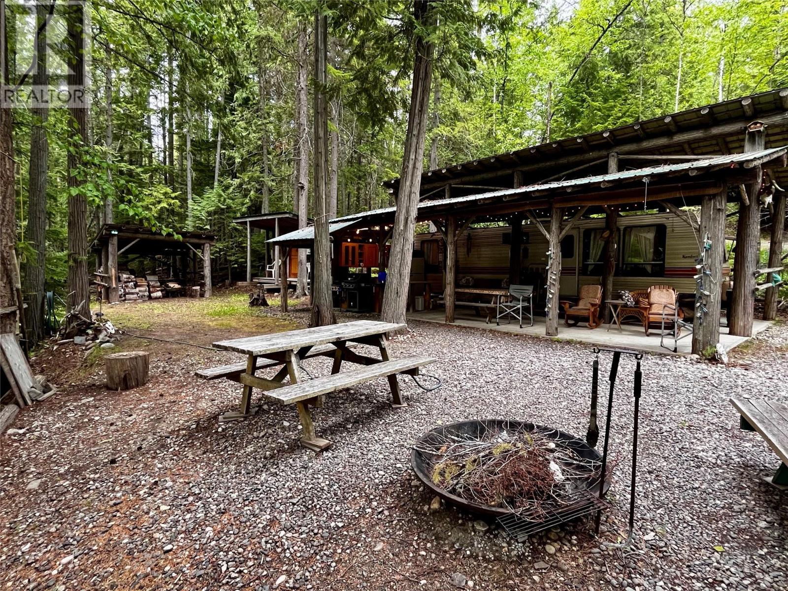 5851 Hwy 6 Highway, Burton, British Columbia  V0G 1R0 - Photo 36 - 10387933