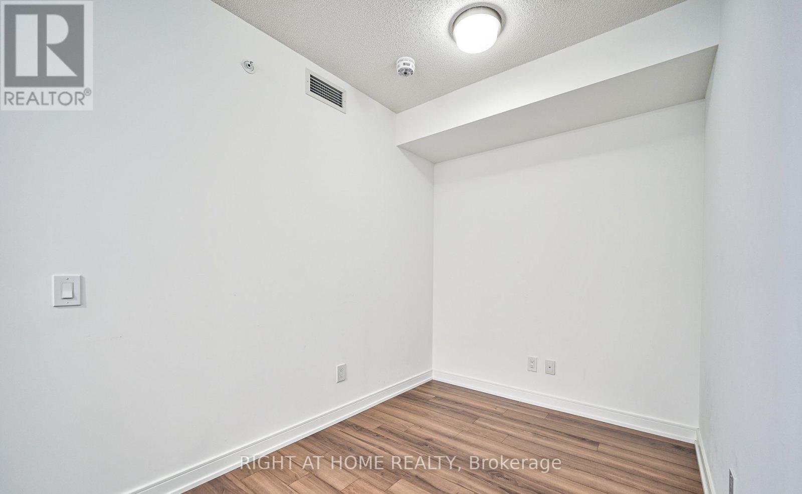 2212 - 30 Samuel Wood Way, Toronto, Ontario  M9B 0C9 - Photo 13 - W13205816