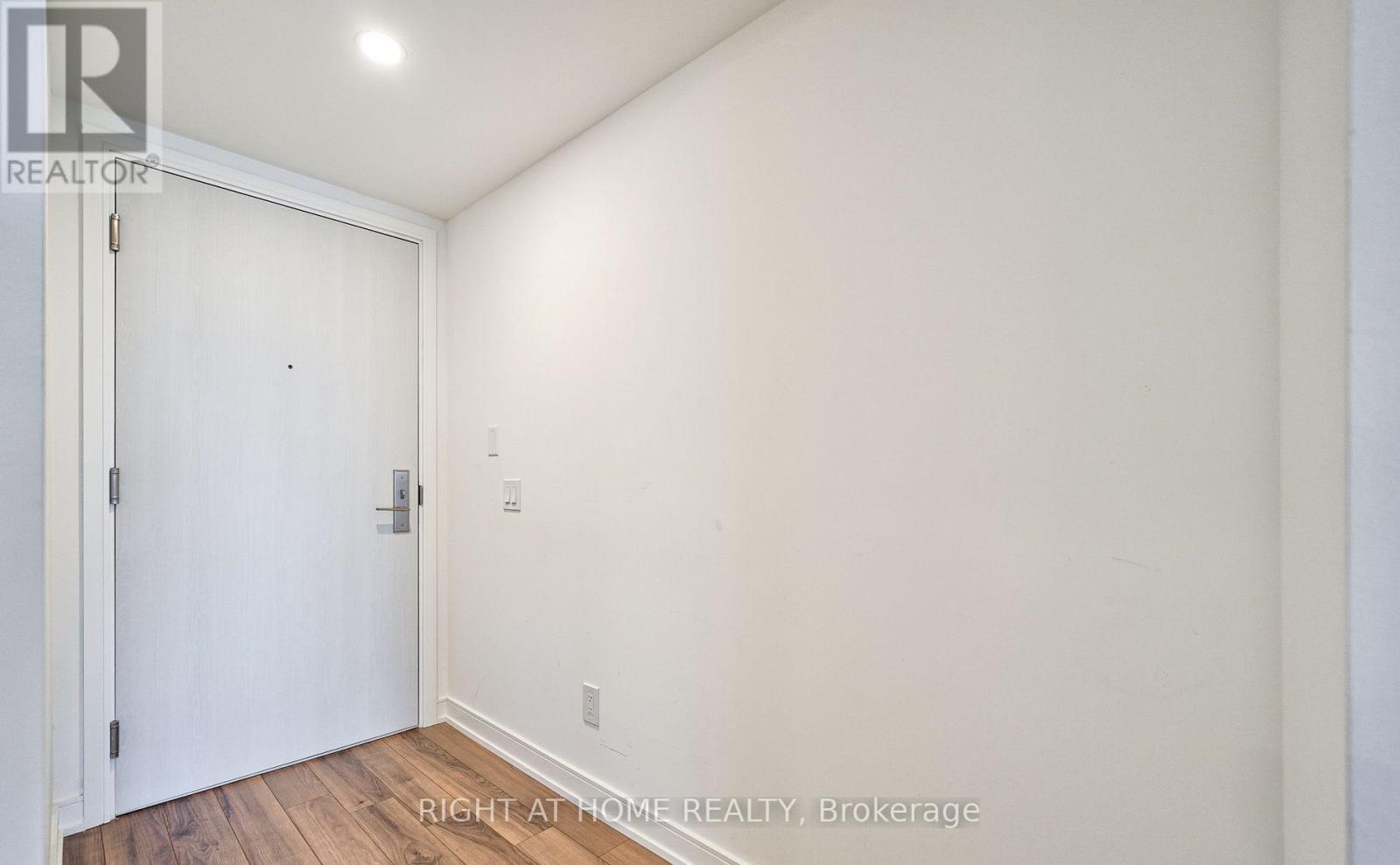 2212 - 30 Samuel Wood Way, Toronto, Ontario  M9B 0C9 - Photo 5 - W13205816