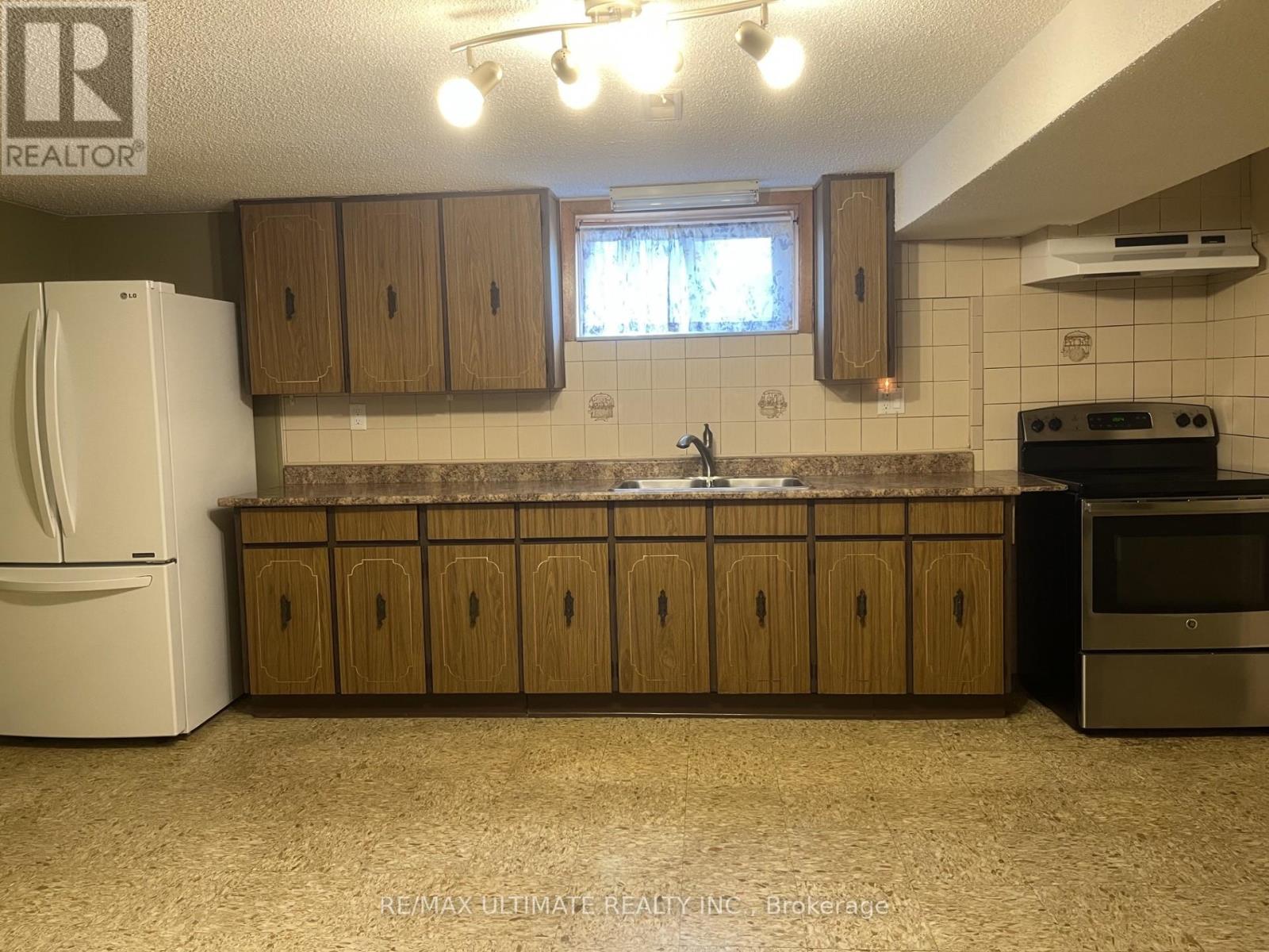 65 Exbury Road, Toronto, Ontario  M3M 1P9 - Photo 38 - W13205826
