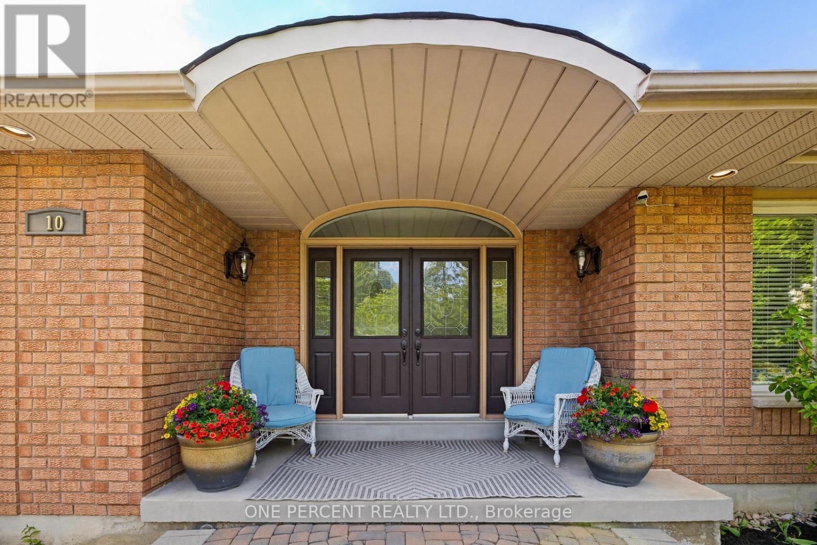 10 Cranston Drive, Caledon, Ontario  L7C 1P8 - Photo 4 - W13205840