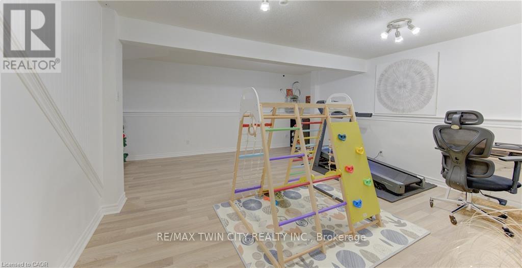 32 Enfield Drive, Cambridge, Ontario  N1P 1A5 - Photo 31 - X13205778