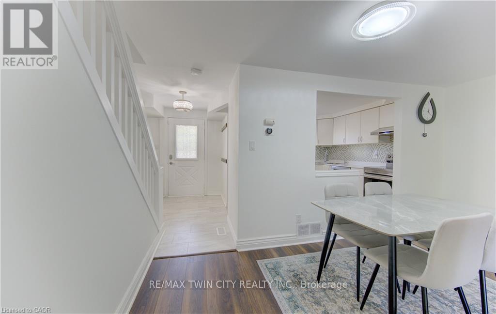 32 Enfield Drive, Cambridge, Ontario  N1P 1A5 - Photo 5 - X13205778