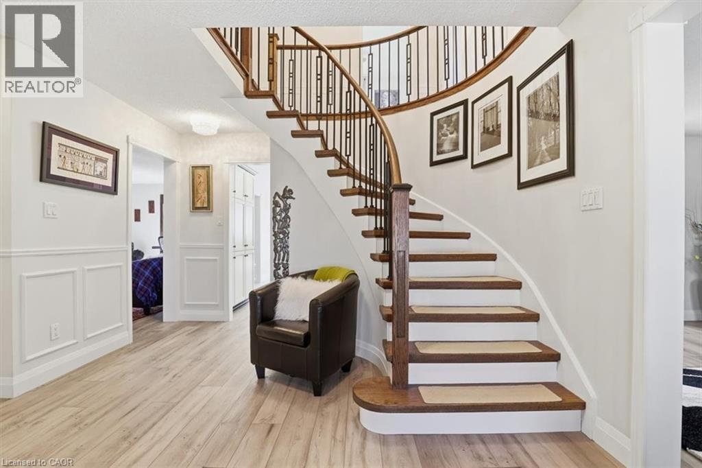4 Brewster Place, Waterloo, Ontario  N3C 3V1 - Photo 6 - 40824303
