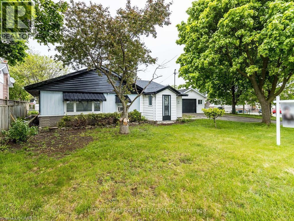 15 SPIERS Crescent, Cambridge, Ontario