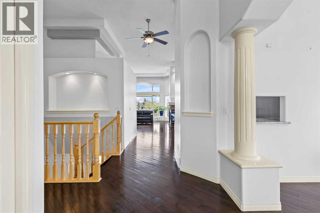 72 Strathlea Place Sw, Calgary, Alberta  T3H 4T5 - Photo 6 - A2312497