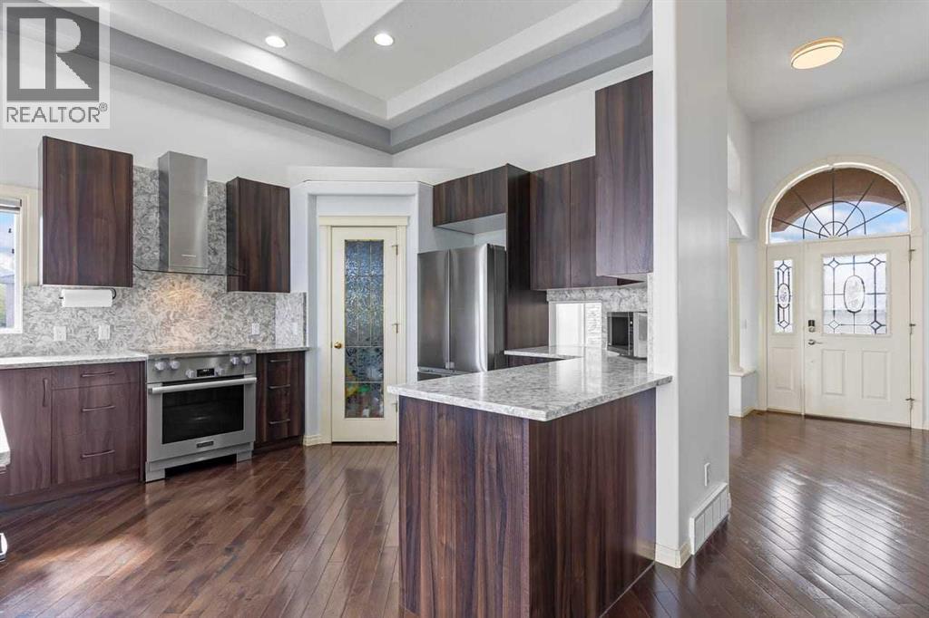 72 Strathlea Place Sw, Calgary, Alberta  T3H 4T5 - Photo 10 - A2312497