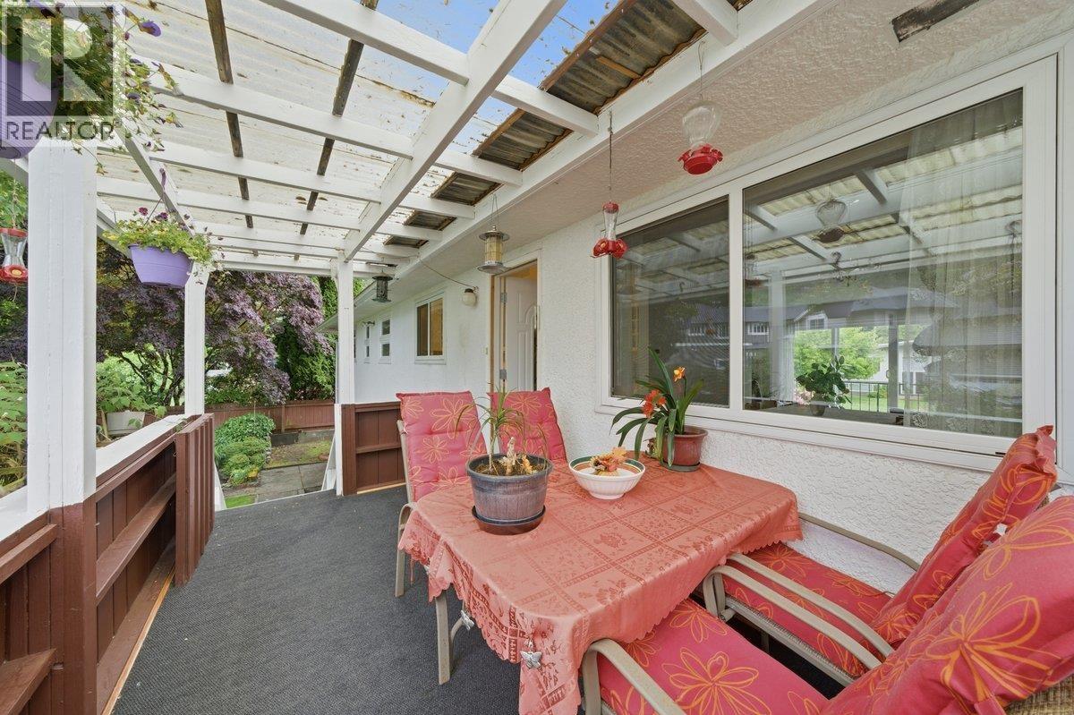 3963 Sefton Street, Port Coquitlam, British Columbia  V3B 3S2 - Photo 9 - R3128953