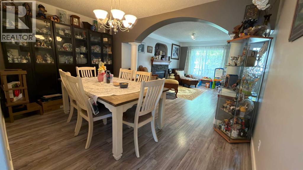 123 Hawkmere View, Chestermere, Alberta  T1X 1T7 - Photo 6 - A2315347