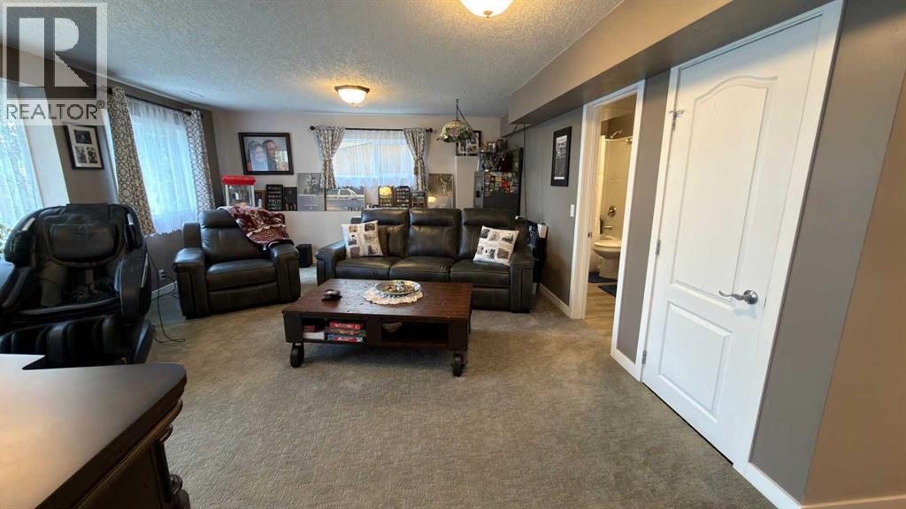 123 Hawkmere View, Chestermere, Alberta  T1X 1T7 - Photo 28 - A2315347